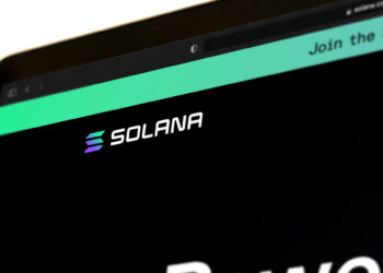 Solana Shrugs Off Massive DDoS Attack as Network Performance Holds Steady