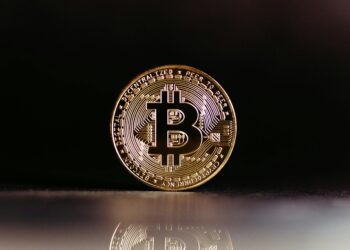 Bitcoin Compresses Below $94K, Possible Repeat Of ’25 Breakout Looms