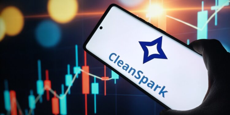 CleanSpark Buys Texas Land to Expand Beyond Bitcoin Into AI Compute