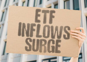 Data Indicates Bitcoin Bottom as US ETFs See Massive Inflows