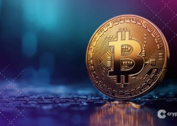 Bitcoin Faces Key Weekly Test at $68.4K as ETF Redemptions Hit $2.8B