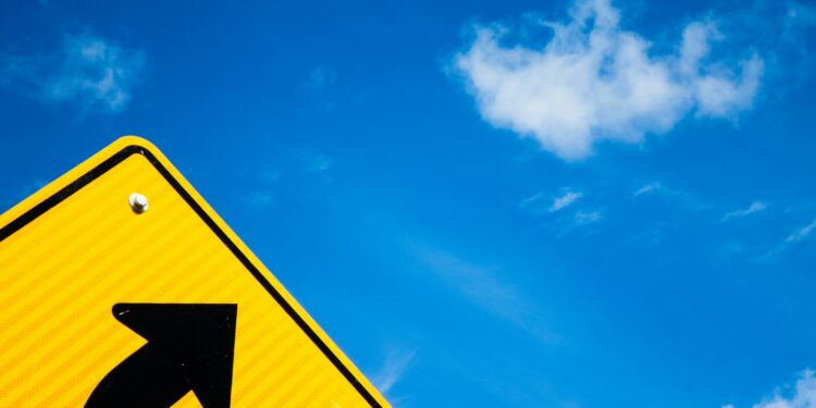 XRP March Recovery? Analyst Eyes Rally If This Level Breaks