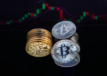 Bernstein Sets $150k Bitcoin Target As ETF Inflows Surpass $1.6B
