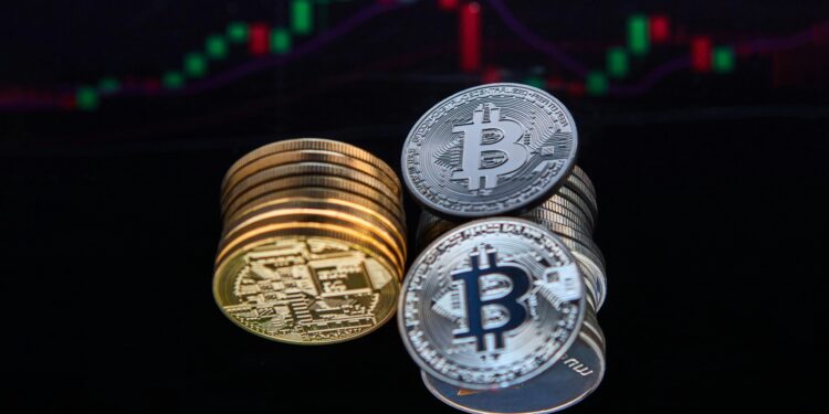 Bernstein Sets $150k Bitcoin Target As ETF Inflows Surpass $1.6B