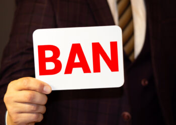 Bipartisan Bill Targets Political Betting by Federal Officials