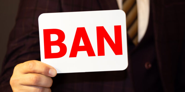 Bipartisan Bill Targets Political Betting by Federal Officials