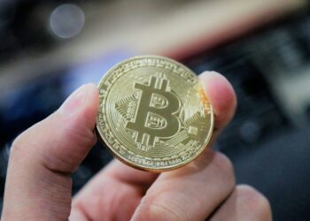 Bitcoin Market Remains Pessimistic Despite Price Reclaiming $70k