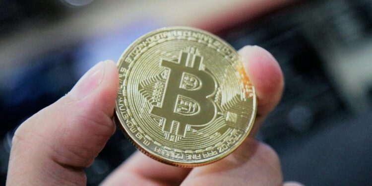 Bitcoin Market Remains Pessimistic Despite Price Reclaiming $70k