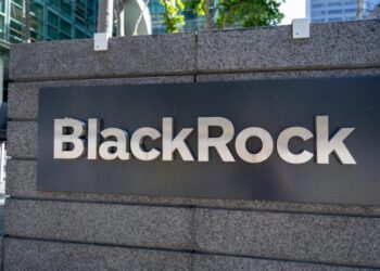 BlackRock Crypto Cuts Ethereum Staking Fee to 18%: Too Cheap to Ignore?