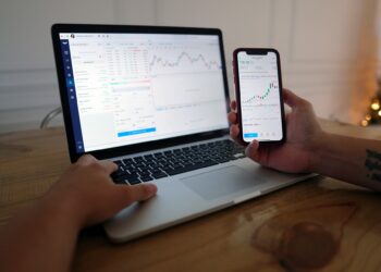 Vitalik Buterin-Linked Address Moves 7,000 ETH to Fresh Wall