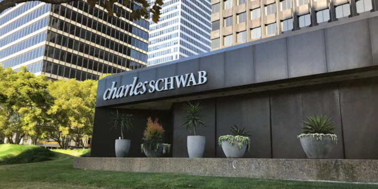 Charles Schwab Explores S&P 500 Prediction Markets With Cboe